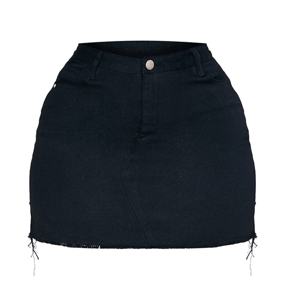 PrettyLittleThing Dresses & Skirts - PrettyLittleThing Plus Basic Black Denim Skirt
